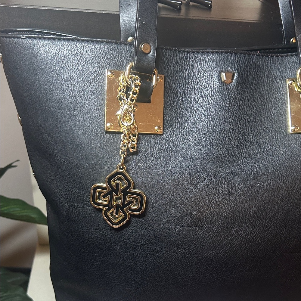 Black Gianni Bini Tote Bag with Gold Accents…just ask about it if u 😍it! - Picture 4 of 10